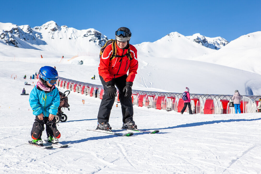 A photo from when Little Z was just learning to ski here in Scuol in 2019