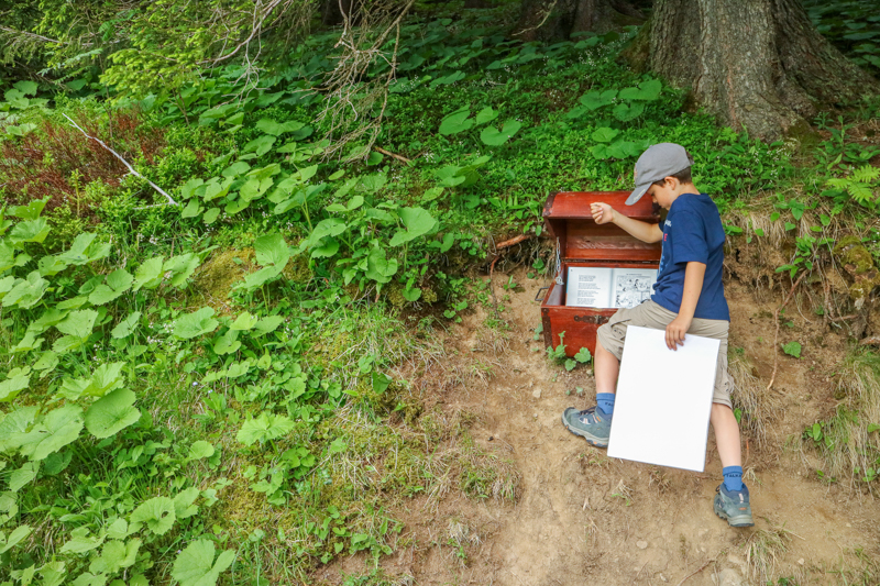 Take the Globi Treasurehunt from Ristis to Härzlisee (or take the chairlift up to start from the top)